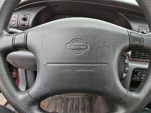 Used 1997 Nissan Altima GXE image 21