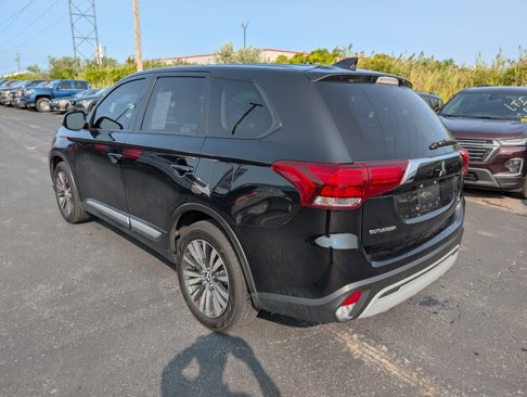 Used 2020 Mitsubishi Outlander AWD image 6
