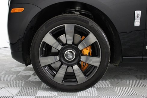 Certified 2024 Rolls-Royce Cullinan w/ Cullinan Package image 14