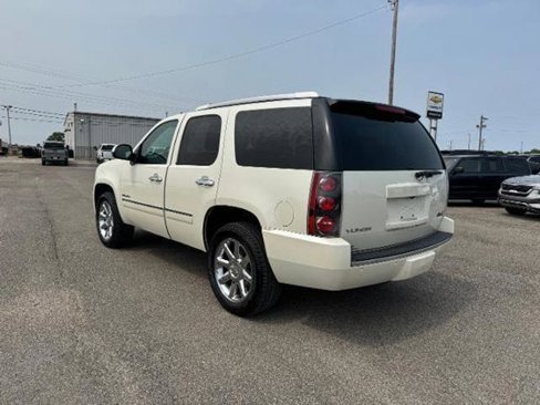 Used 2014 GMC Yukon Denali image 21