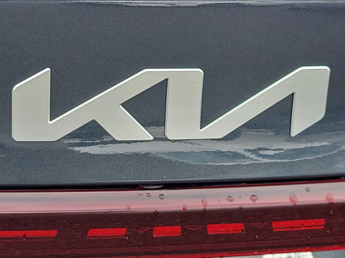 Used 2023 Kia Forte LXS w/ LXS Technology Package image 27