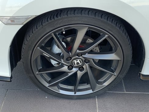 Used 2018 Honda Civic Sport Touring image 9