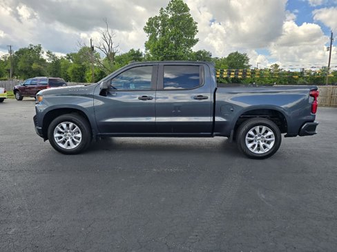 Used 2020 Chevrolet Silverado 1500 Custom w/ Custom Value Package image 2