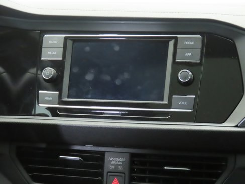 Certified 2024 Volkswagen Jetta SE image 15