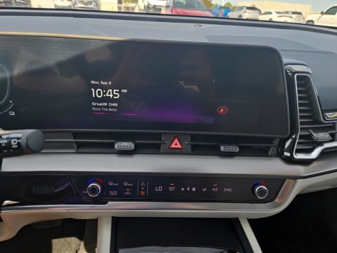 Used 2023 Kia Sportage EX image 14