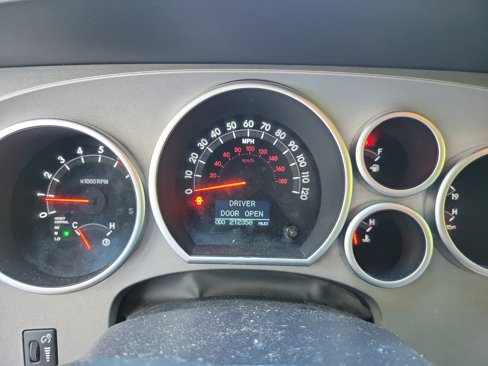 Used 2010 Toyota Sequoia Platinum image 34