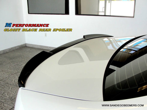 Used 2022 BMW 330e w/ M Sport Package image 11