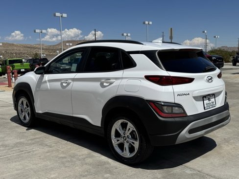Used 2022 Hyundai Kona SEL image 4