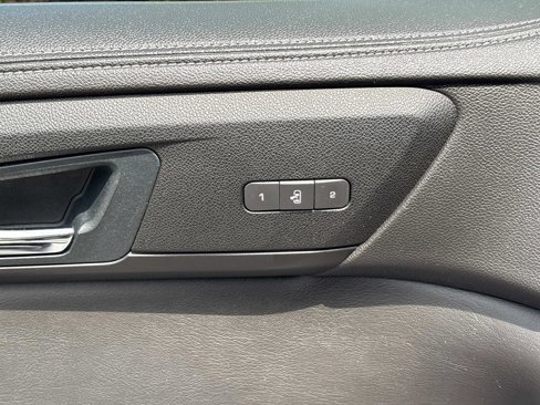 Used 2016 Chevrolet Traverse LTZ image 13