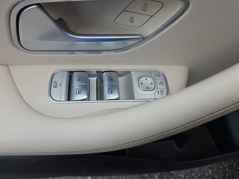 Used 2021 Mercedes-Benz GLE 450 4MATIC image 21