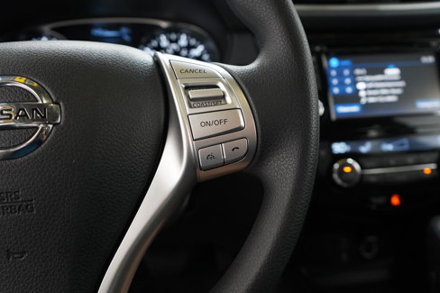 Used 2014 Nissan Rogue SV w/ SV Premium Package image 22