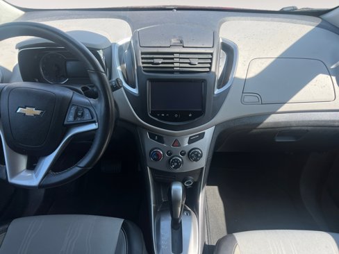 Used 2016 Chevrolet Trax LT w/ LT Convenience Package image 11