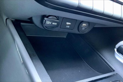 Used 2023 Hyundai Elantra SEL image 31