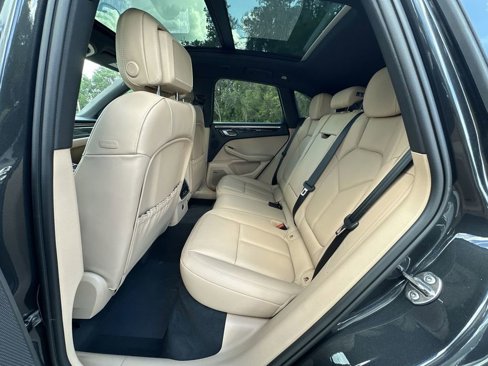 New 2025 Porsche Macan image 27