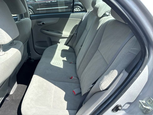 Used 2010 Toyota Corolla image 14
