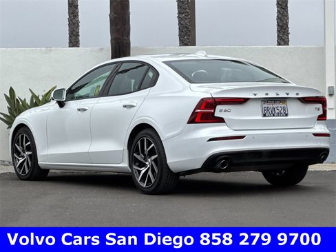 Certified 2020 Volvo S60 T5 Momentum image 3