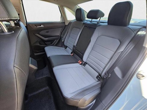 New 2025 Volkswagen Jetta SE image 18