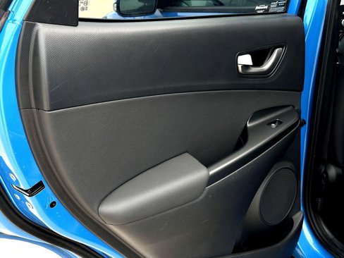 Used 2021 Hyundai Kona Limited w/ Cargo Package image 30