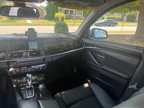 Used 2012 BMW 528i xDrive Sedan image 11