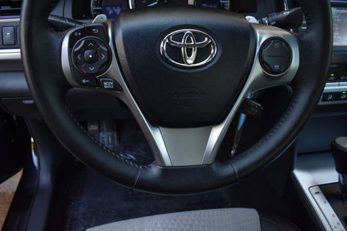 Used 2013 Toyota Camry SE image 16