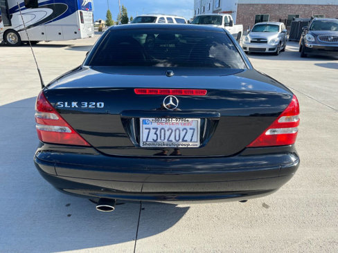 Used 2001 Mercedes-Benz SLK 320 image 9