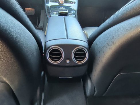 Used 2018 Mercedes-Benz E 300 image 38