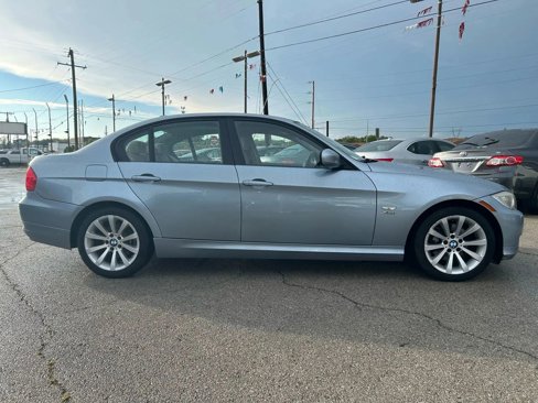 Used 2011 BMW 328i xDrive Sedan image 6