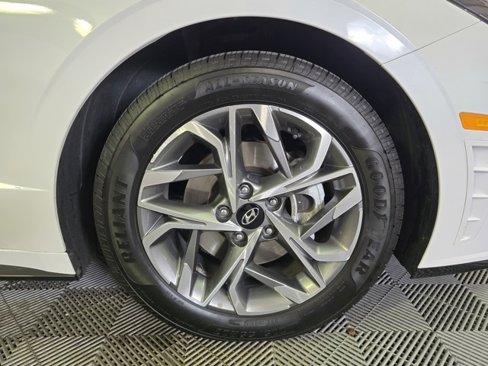 Certified 2022 Hyundai Sonata SEL w/ Convenience Package image 3