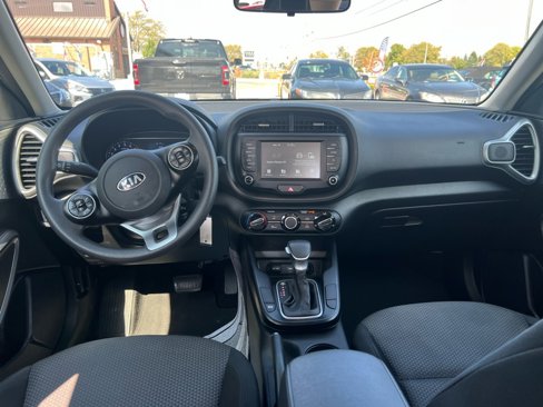 Used 2021 Kia Soul LX image 14
