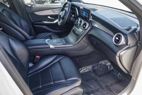 Used 2020 Mercedes-Benz GLC 300 4MATIC image 16