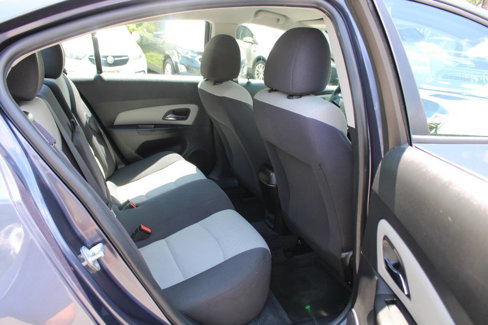 Used 2013 Chevrolet Cruze LS image 26