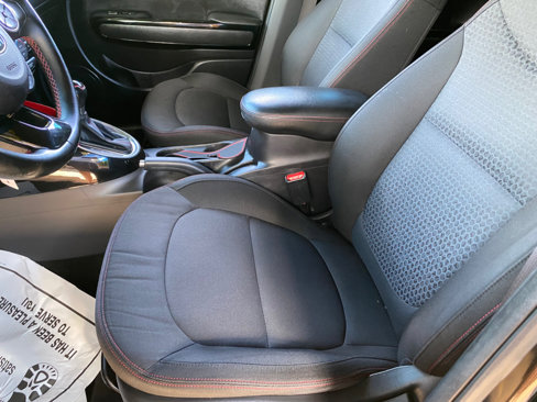 Used 2015 Kia Soul + image 19