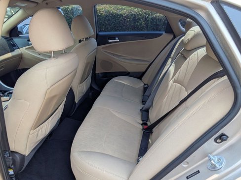 Used 2011 Hyundai Sonata GLS image 7