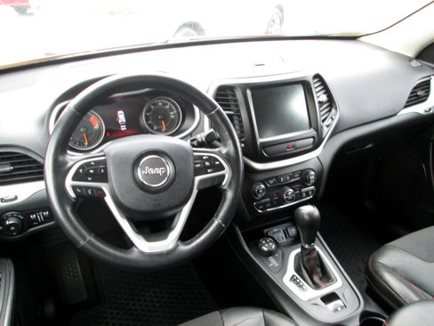 Used 2016 Jeep Cherokee Trailhawk w/ Comfort/Convenience Group image 27