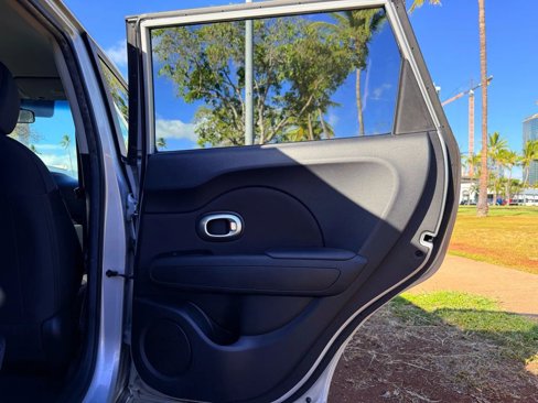 Used 2016 Kia Soul image 16