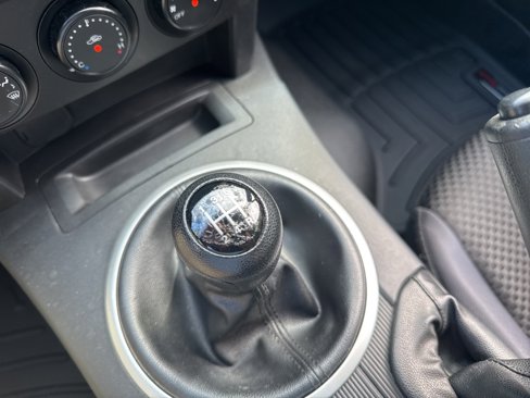 Used 2008 MAZDA MX-5 Miata Sport w/ Convenience Pkg image 16