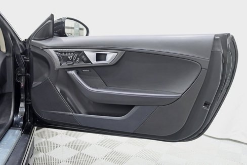 Used 2016 Jaguar F-TYPE R w/ Suedecloth Interior Pack image 29