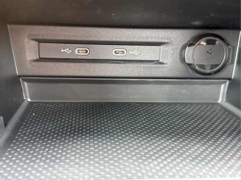 New 2025 Volkswagen Taos S image 27