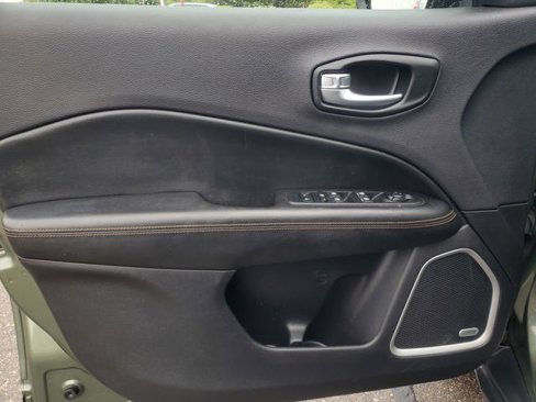 Used 2021 Jeep Compass Limited w/ Sun and Sound Group image 10