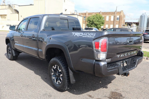 Used 2021 Toyota Tacoma TRD Off-Road image 4