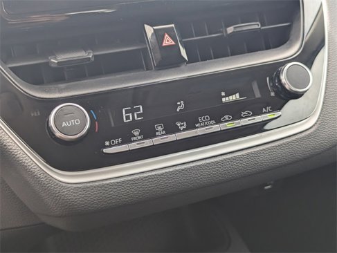 Used 2023 Toyota Corolla LE image 21