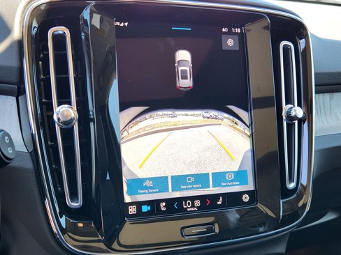 New 2025 Volvo XC40 B5 Core w/ Climate Package image 26