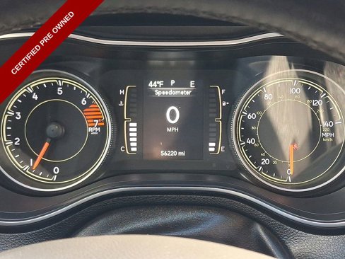 Certified 2020 Jeep Cherokee Latitude Plus w/ Cold Weather Group image 25