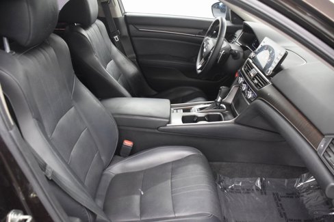 Used 2018 Honda Accord Touring image 14