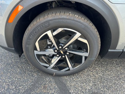 New 2025 Chevrolet Equinox EV LT w/ Comfort Package image 11