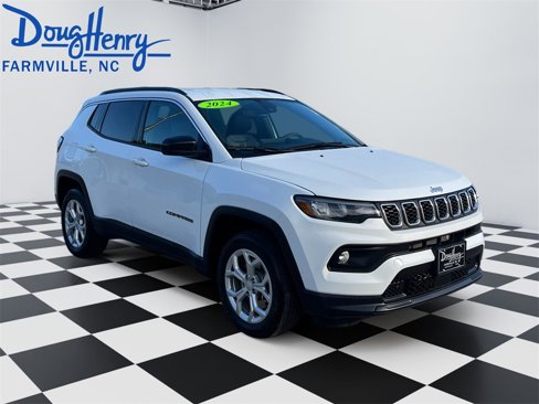 Used 2024 Jeep Compass Latitude image 7