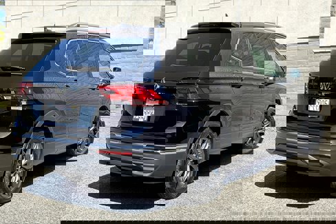 Certified 2022 Volkswagen Tiguan SE w/ Panoramic Sunroof Package image 13