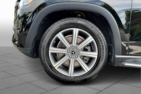 Used 2021 Mercedes-Benz GLS 450 4MATIC image 10