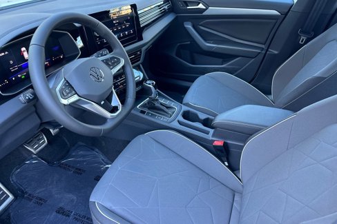 New 2025 Volkswagen Jetta Sport image 9