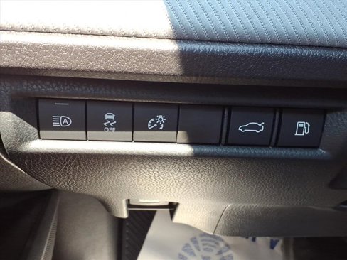 New 2025 Toyota Camry SE image 29